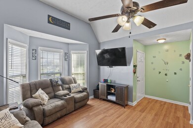 105 Todd Ct, Portland, TN 37148 - photo 4