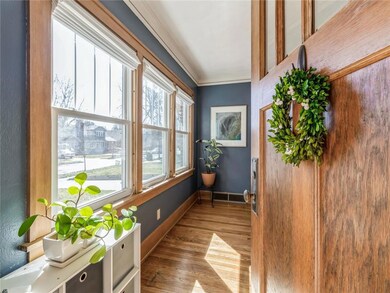 1530 45th St, Des Moines, IA 50311 - photo 2