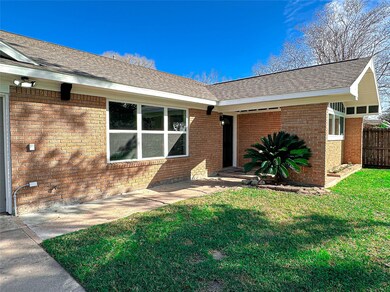 13109 Louisville St, Houston, TX 77015 - photo 3