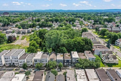 708 State St, Albany, NY 12203 - photo 3