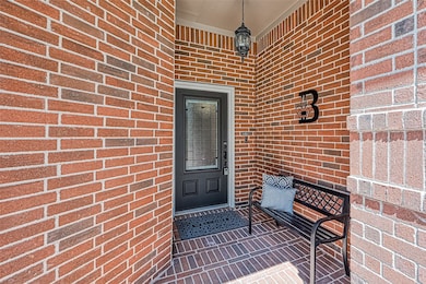 403 Monarch Oak Dr, Magnolia, TX 77354 - photo 2