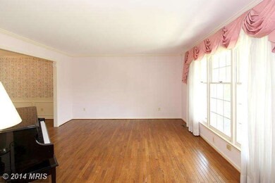 13126 Venetian Rd, Silver Spring, MD 20904 - photo 2
