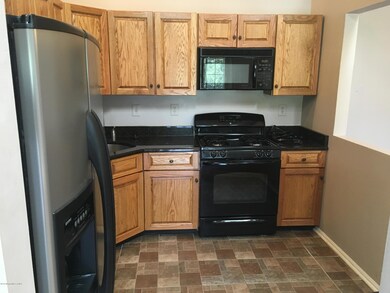 72 Players Cir unit 34A2, Tinton Falls, NJ 07724 - photo 6