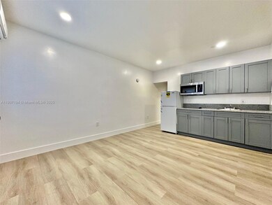 5545 N Miami Ave unit 9, Miami, FL 33127 - photo 6