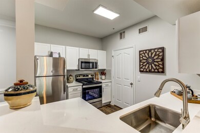 15270 Voss Rd unit 813, Sugar Land, TX 77498 - photo 4