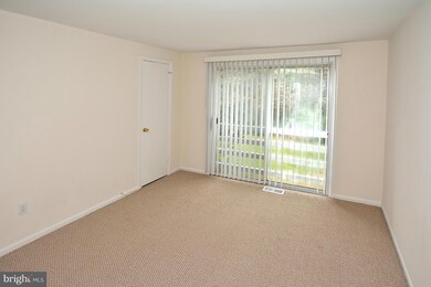 12603 Etruscan Dr, Herndon, VA 20171 - photo 3