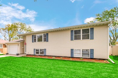 411 N Harvey St, Griffith, IN 46319 - photo 2