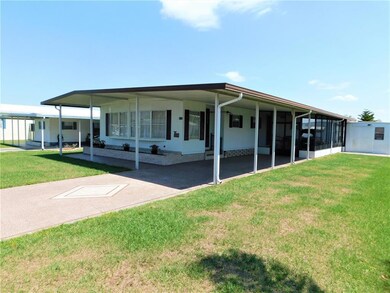 5408 Mohawk St, Zephyrhills, FL 33542 - photo 4