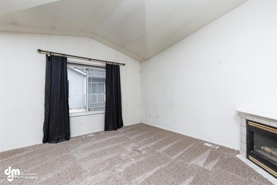 03-Living Room 20180716-DW-3667-FUL