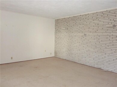 3909 N Lanewood Dr, Muncie, IN 47304 - photo 3