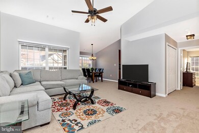 2511 Shelley Cir unit 3C, Frederick, MD 21702 - photo 4