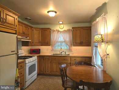 213 Simmons Rd, Perkiomenville, PA 18074 - photo 4