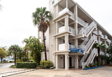 1209ENewHavenAve-3