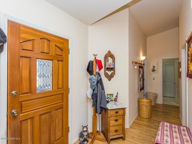 004_Foyer