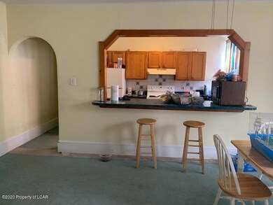 504 W Diamond Ave, Hazleton, PA 18201 - photo 5