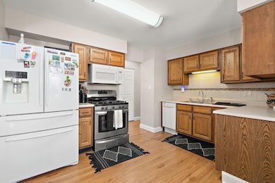 1407 Peachtree Dr, Valparaiso, IN 46383 - photo 6