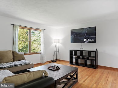 315 Redwood Ct, Harpers Ferry, WV 25425 - photo 6