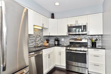 611 W Patterson Ave unit 322, Chicago, IL 60613 - photo 7