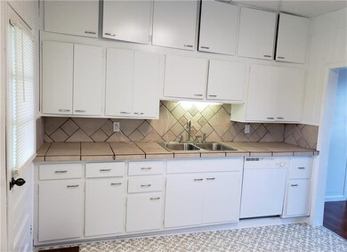 238 Yellowcreek St, Homer City, PA 15748 - photo 6