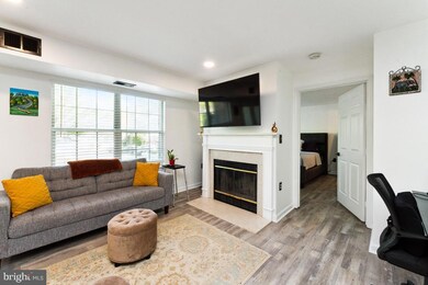 9720 Lake Pointe Ct unit 101, Upper Marlboro, MD 20774 - photo 7