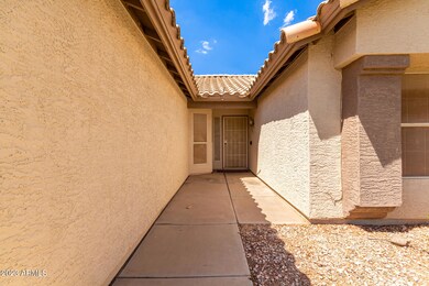674 E Sheffield Ave, Chandler, AZ 85225 - photo 4