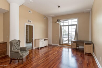 Copy of Broad St-3 dining