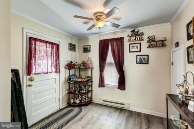 118 W Baltimore St, Taneytown, MD 21787 - photo 2