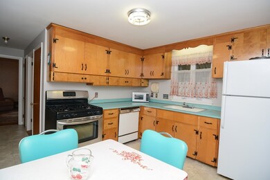 40 Wilbur Ave, Arlington, MA 02476 - photo 4