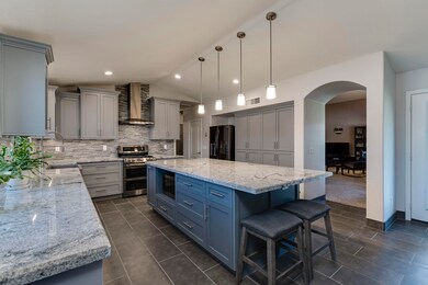13Kitchen-SMALL