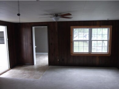 22 Academy St, Colebrook, NH 03576 - photo 3