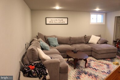 5113 Circle Place, Halethorpe, MD 21227 - photo 3