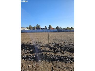 240 NW Saddle Ridge Loop, Prineville, OR 97754 - photo 5