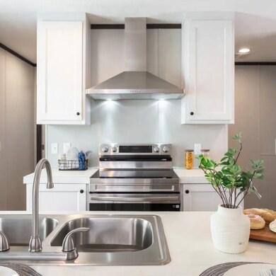 116 Joseph Dr, Raeford, NC 28376 - photo 3