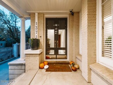 3_Exterior_640x480_3588989