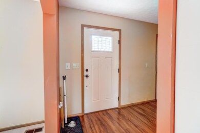 2951 Blue Moon Dr, Columbus, OH 43232 - photo 4