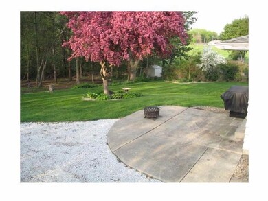 355 Chateau Dr, La Porte, IN 46350 - photo 4