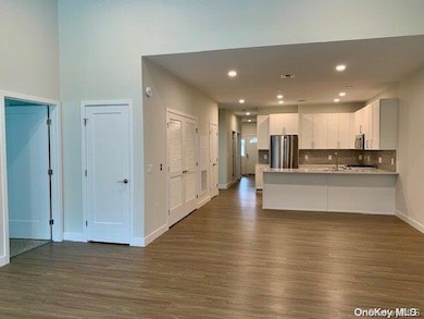 1 Country Club Dr, Manorville, NY 11949 - photo 2