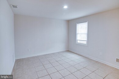 2926 Wetherburn Ct, Woodbridge, VA 22191 - photo 3