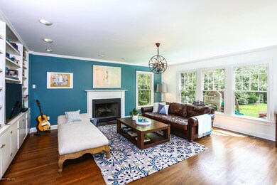 Family room 2