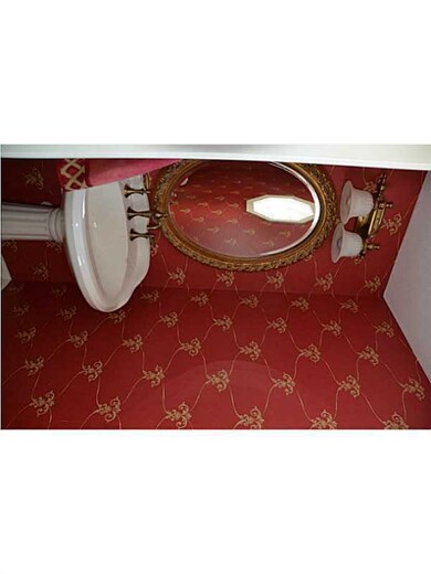 565 Quaker Ln unit 68, West Warwick, RI 02893 - photo 6