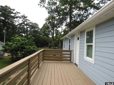 More deck space w/ entry to living room