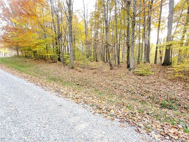 1070-1071 E Mohican Trail, Fugit Township, IN 47240 - photo 6