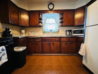 1860 Buckingham Ave, Westchester, IL 60154 - photo 3