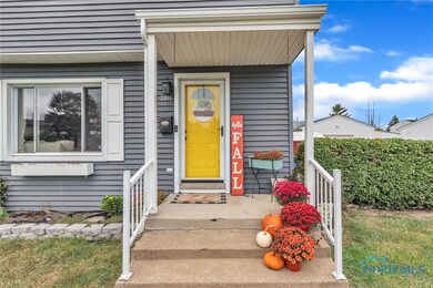 2205 Dahlia Cir, Toledo, OH 43611 - photo 3