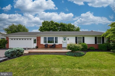 624 S Kinzer Ave, New Holland, PA 17557 - photo 2