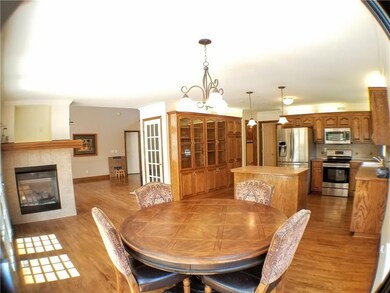 509 Birchwood Ct, Raymore, MO 64083 - photo 3