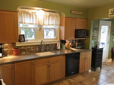 Photo 5