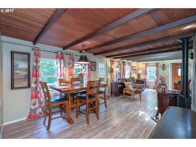 Living Room/Dining Room
