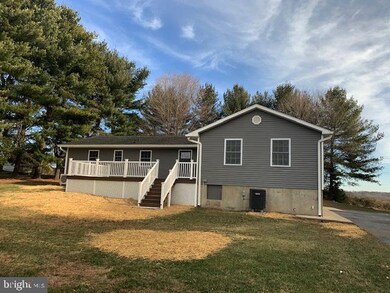 2114 Trevanion Rd, Taneytown, MD 21787 - photo 4