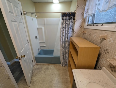 400 Cliff St unit 1, Saint Johnsbury, VT 05819 - photo 6